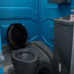 Deluxe Flush Port-a-John
